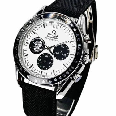 Omega Speedmaster Professional Moonwatch “Silver Snoopy Award”